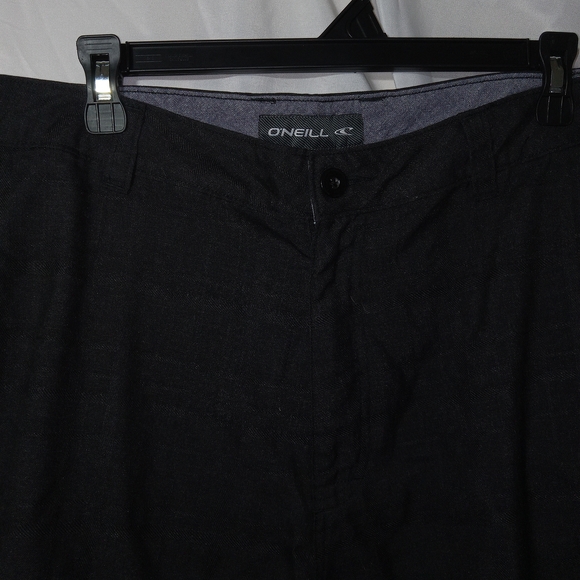 O'NEILL Men's Size 40 Walkshorts Black Tonal Plaid Pattern Outdoor Beach - Picture 2 of 8